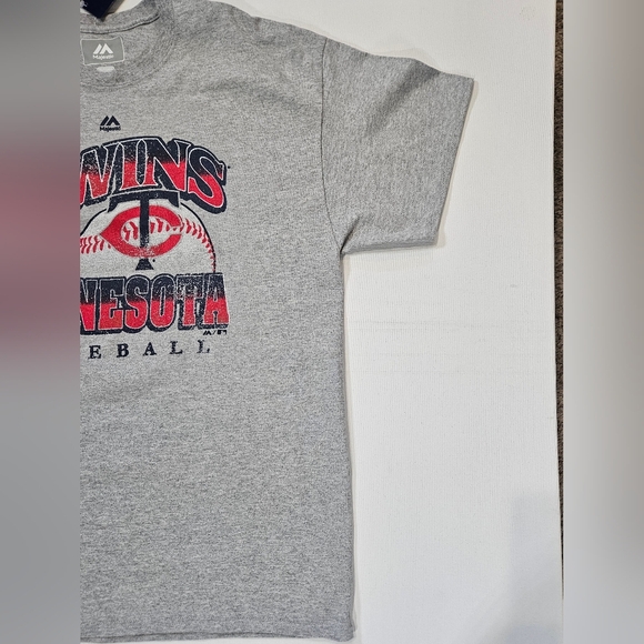 Minnesota Twins Womens T-shirt XL Grey Fall Baseball Tee Official Licensed Gear - Picture 4 of 6